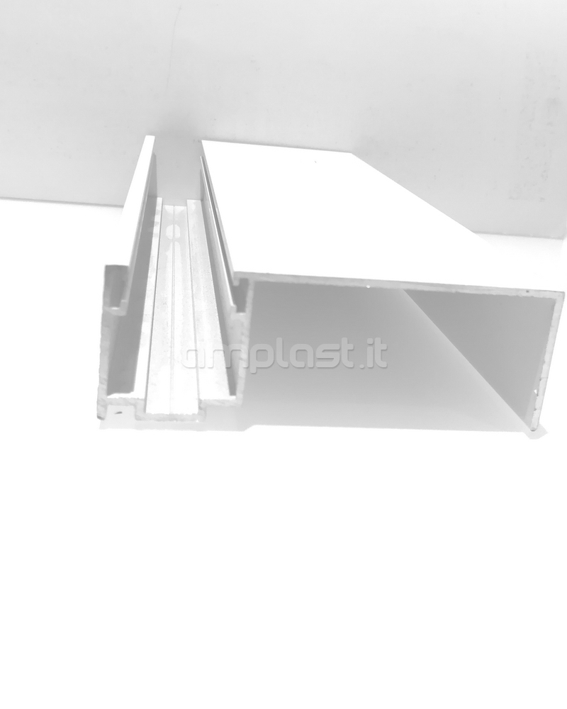 Guida in alluminio mm 88 x 30 con distanziale per tapparelle