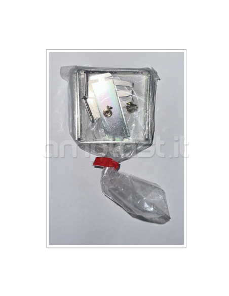 Kit di fissaggio completo per veneziana mm 50 con staffette e morsetti